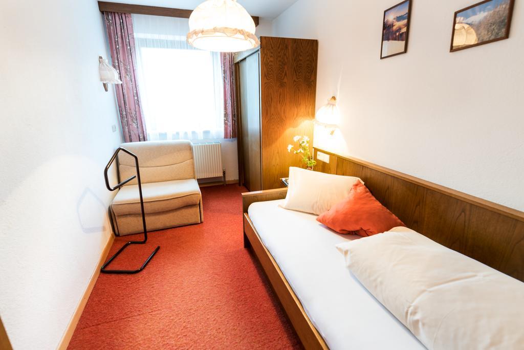 "Quality Hosts Arlberg" Hotel-Gasthof Freisleben Санкт Антон ам Арлберг Екстериор снимка